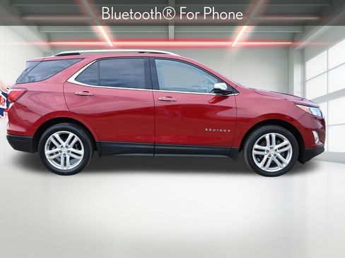 Used 2018 Chevrolet Equinox Premier image 7