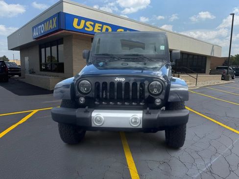 Used 2014 Jeep Wrangler Sahara w/ Trailer Tow Group AWD/4WD image 3