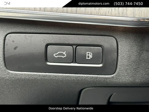Used 2024 Volvo XC90 T8 Ultimate w/ Protection Package Premier image 35
