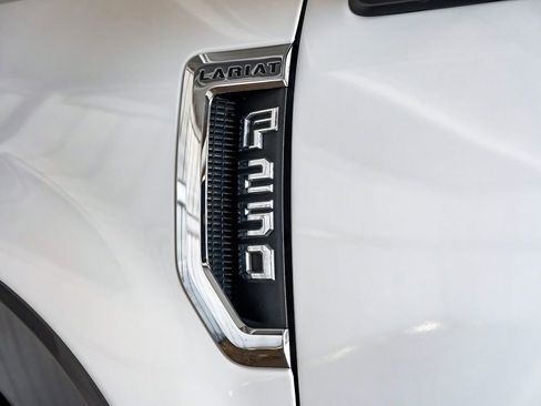 Used 2019 Ford F250 Lariat w/ Lariat Value Package image 58