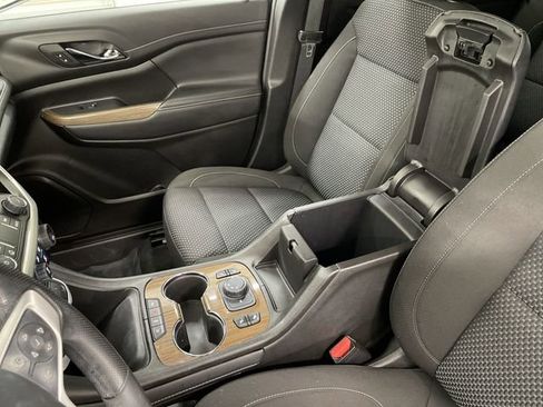 Used 2023 GMC Acadia SLE w/ Driver Convenience Package image 24