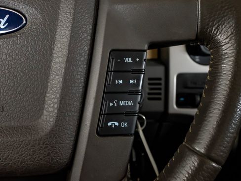 Used 2014 Ford F150 XLT w/ Equipment Group 302A Luxury image 17