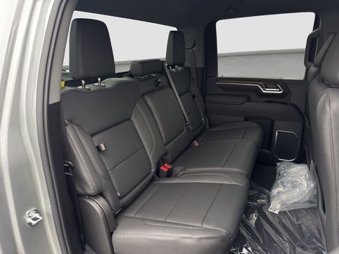 New 2026 GMC Sierra 2500 SLT w/ SLT Convenience Package image 19