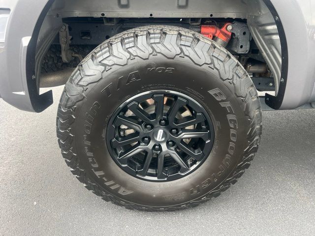 Used 2025 Ford F150 Raptor AWD/4WD image 9