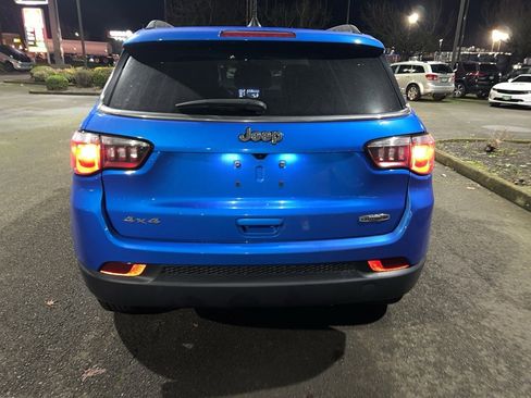 Used 2022 Jeep Compass Latitude image 5