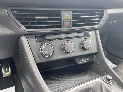 Used 2023 Volkswagen Jetta Sport FWD image 30