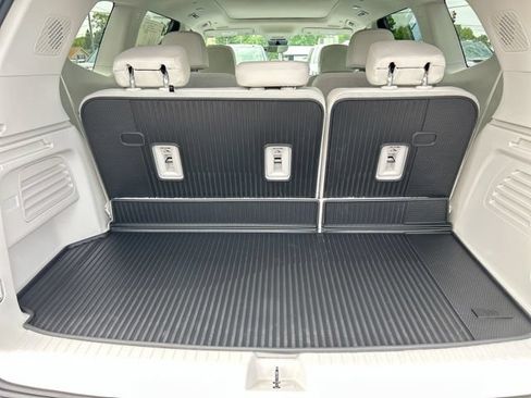 New 2026 Buick Enclave Avenir w/ Super Cruise Package AWD/4WD image 12