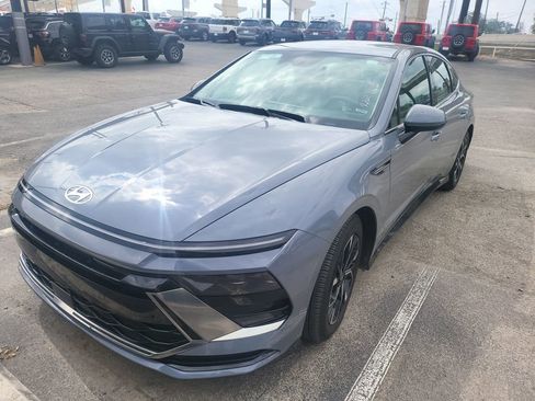 Used 2025 Hyundai Sonata SEL image 1