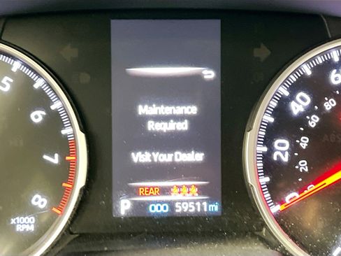 Used 2022 Toyota RAV4 LE FWD image 22