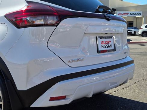Certified 2022 Nissan Kicks SV FWD image 6