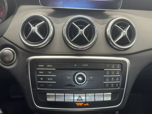 Used 2018 Mercedes-Benz CLA 250 image 4