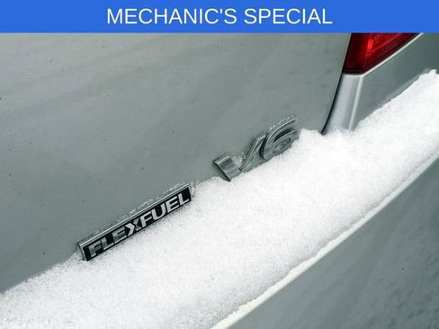 Used 2009 Pontiac G6 Sedan w/ Sport Package 2 image 9