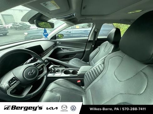Used 2022 Hyundai Elantra Limited FWD image 6