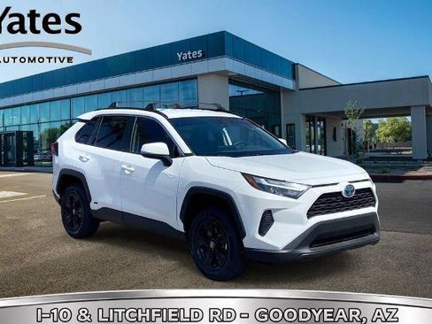 Used 2024 Toyota RAV4 XLE AWD/4WD image 1