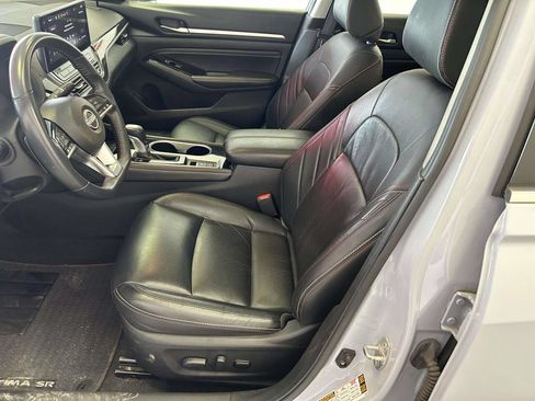 Used 2023 Nissan Altima 2.5 SR w/ SR Premium Package AWD/4WD image 16