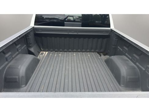 Used 2025 Chevrolet Silverado 1500 LT w/ Safety Package AWD/4WD image 22