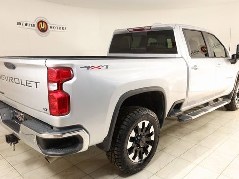 Used 2020 Chevrolet Silverado 2500 LT w/ Texas Edition image 3