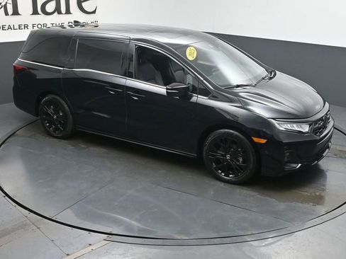 Used 2025 Honda Odyssey Sport-L image 38