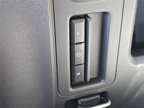 New 2026 Lincoln Navigator L Black Label w/ Black Label Special Edition image 9