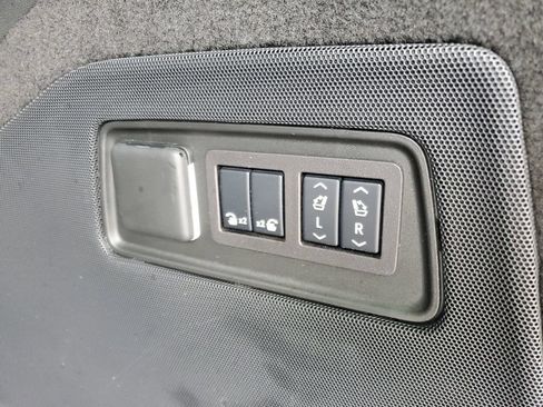 Certified 2024 Cadillac Escalade Premium Luxury w/ LPO, Floor Liner Package AWD/4WD image 31