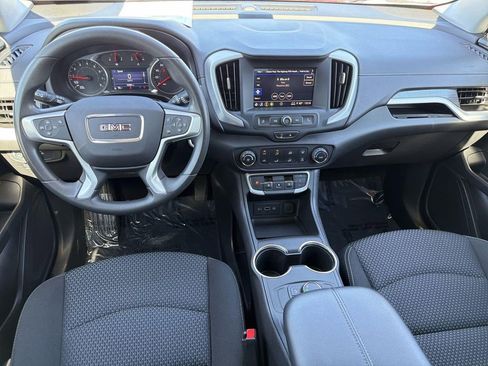 Used 2023 GMC Terrain SLE w/ Elevation Edition image 6