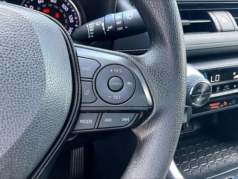 Certified 2021 Toyota RAV4 XLE AWD/4WD image 15