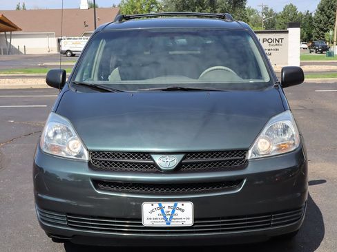 Used 2005 Toyota Sienna LE w/ LE Pkg 4 AWD/4WD image 12