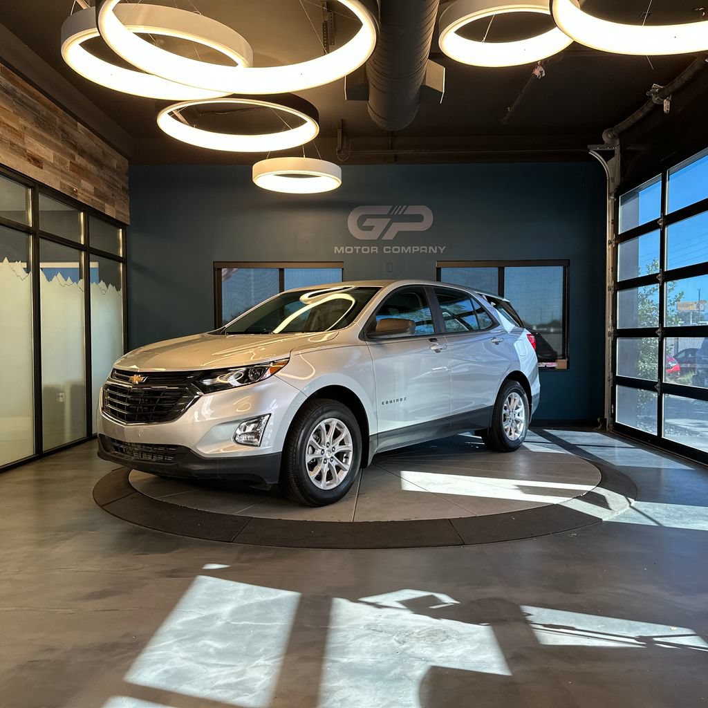 Used 2020 Chevrolet Traverse LT w/ LT Premium Package AWD/4WD image 7