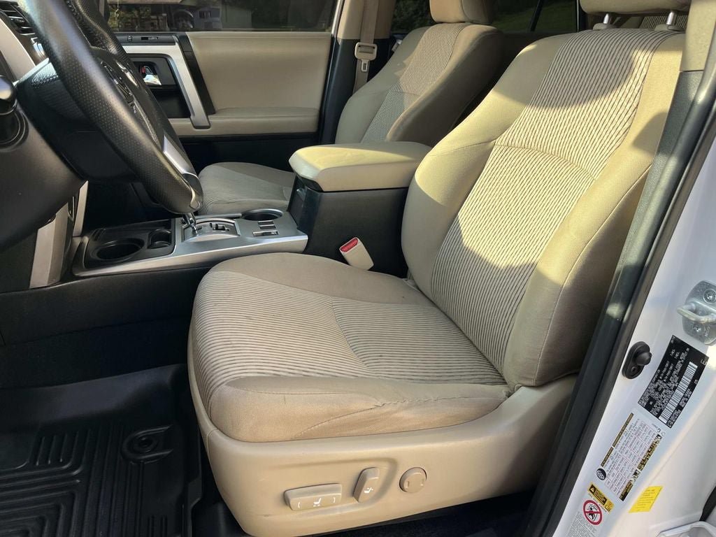 Used 2015 Toyota 4Runner SR5 RWD image 28