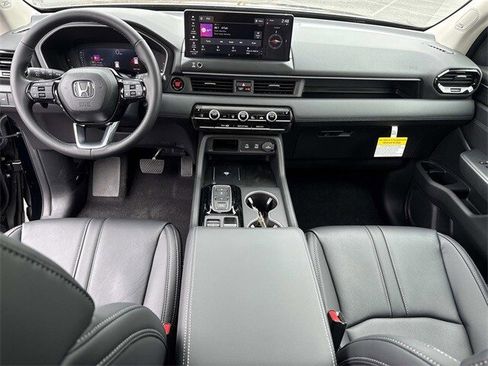 New 2026 Honda Pilot Touring image 18