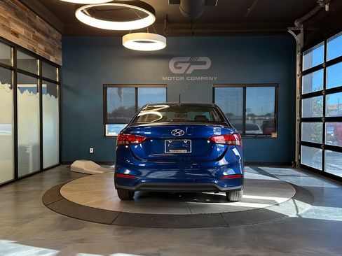 Used 2019 Hyundai Accent SE FWD image 4