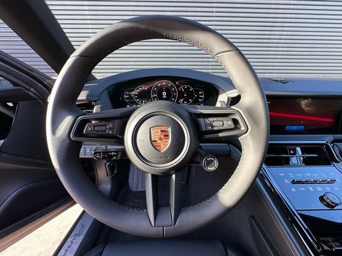 Certified 2026 Porsche Panamera RWD image 15