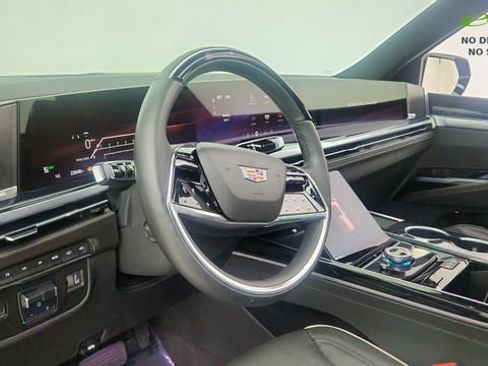 Used 2025 Cadillac Escalade Sport w/ Touring Package AWD/4WD image 20