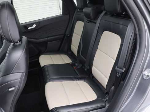 Used 2022 Ford Escape Titanium w/ Titanium Elite Package image 12