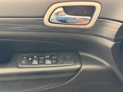 Used 2020 Jeep Grand Cherokee Altitude RWD image 29
