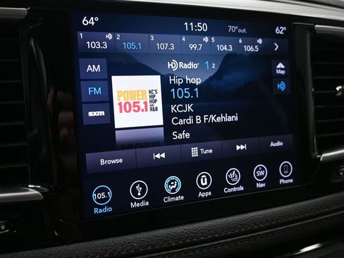 Used 2018 Chrysler Pacifica Limited FWD image 17