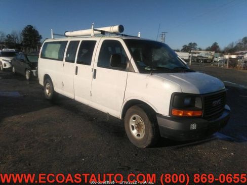 Used 2017 GMC Savana 2500 Extended image 3