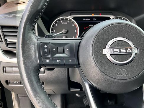 Used 2023 Nissan Rogue SV w/ SV Premium B Package FWD image 23