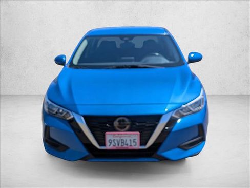 Used 2022 Nissan Sentra SV FWD image 2