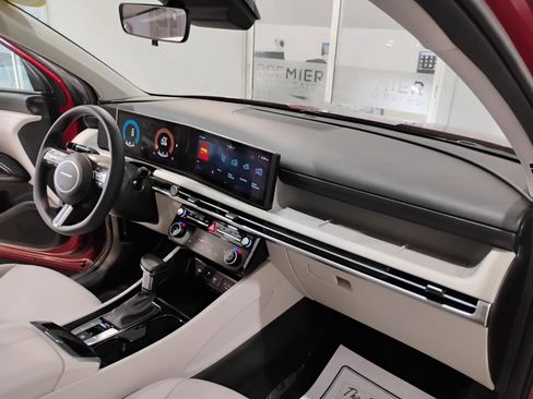 Used 2025 Hyundai Tucson SEL image 36