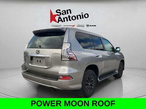 Used 2023 Lexus GX 460 Premium image 3