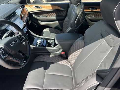 New 2026 Jeep Grand Cherokee L Summit w/ Obsidian Package image 20