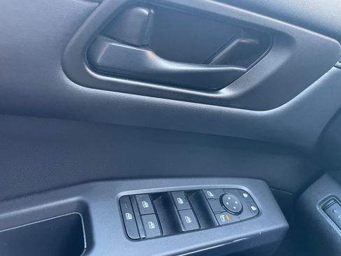 Used 2024 Nissan Pathfinder SV w/ Lighting Package (N92) image 27