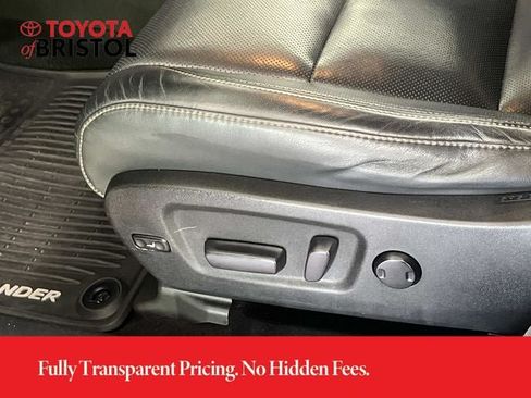 Used 2015 Toyota Highlander Limited Platinum AWD/4WD image 31