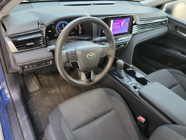 Used 2025 Toyota Camry LE FWD image 11