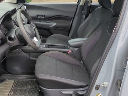 Used 2021 Nissan Kicks SV FWD image 11