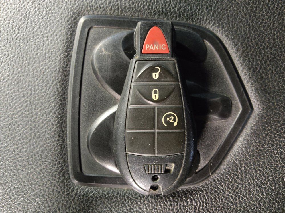 Used 2018 RAM 1500 Laramie AWD/4WD image 32