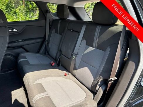 Used 2024 Chevrolet Blazer LT w/ Convenience Package FWD image 24