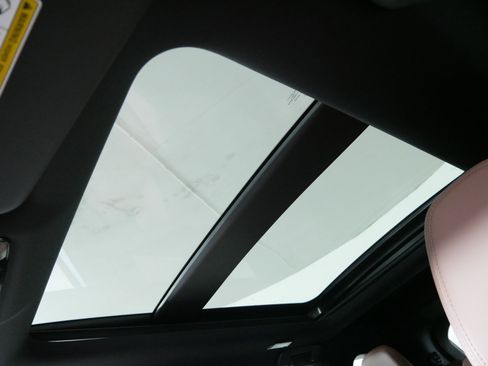 New 2025 Mitsubishi Outlander SEL image 8