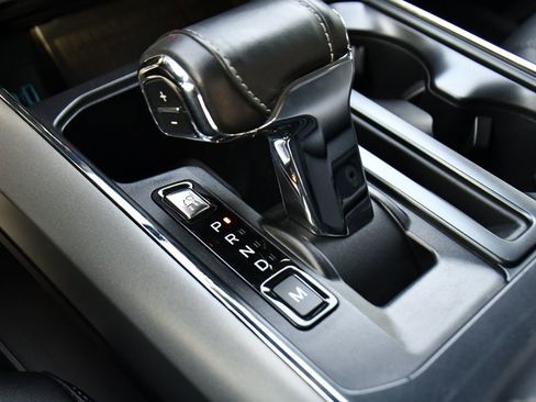 Used 2022 Ford F150 Lariat w/ Equipment Group 502A High AWD/4WD image 30